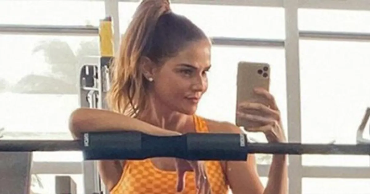 Imagem de Deborah Secco retoma treinos intensos e compartilha rotina fitness com seguidores